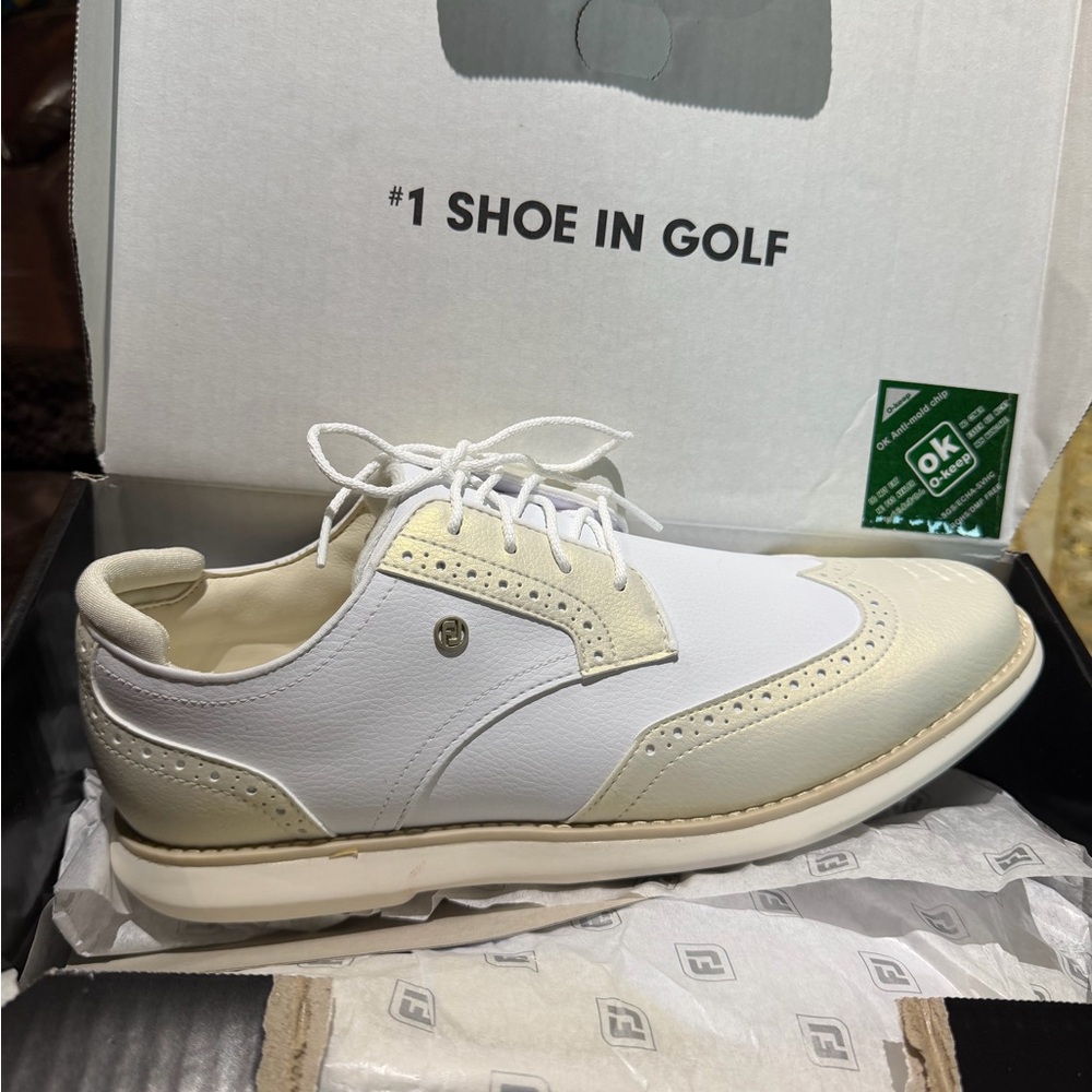 FootJoy Women’s White and Gold Golf Shoes. NWT
